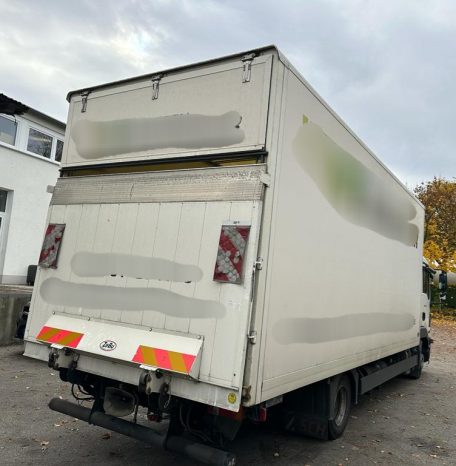 MAN 8 220 KOFFER voll